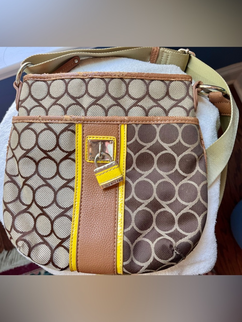 Nine West Brown Crossbody Bag, yellow trim. used Elegant Design,used condition.